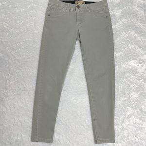 Democracy Gray “Ab”Technology Skinny Jeans Size 6